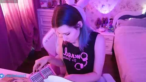 Snapshot of linksiss chatting on 11.21.25 linksiss online show from 11.21.25