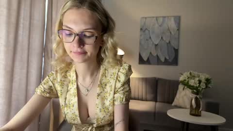 Emma online show from 04.15.26