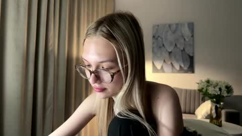 Emma online show from 04.16.26