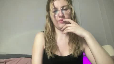 linoreya online show from 05.31.26