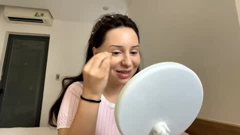 Anna online show from 04.04.26