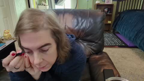 Linzy19 online show from 12.11.24