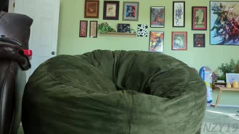 Snapshot of linzy19 chatting on 11.13.25 Linzy19 online show from 11.13.25