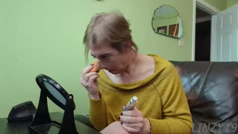 Snapshot of linzy19 chatting on 12.04.25 Linzy19 online show from 12.04.25