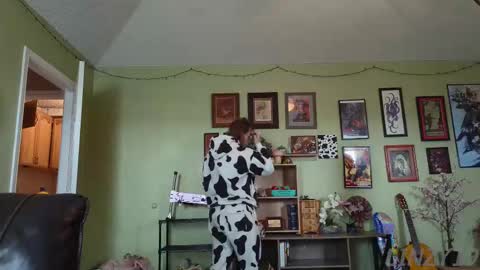 Snapshot of linzy19 chatting on 12.05.25 Linzy19 online show from 12.05.25