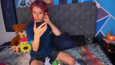 Snapshot of lio_rossue chatting on 11.14.25 Lio online show from 11.14.25