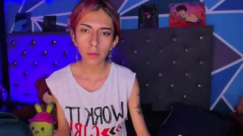 Snapshot of lio_rossue chatting on 11.18.25 Lio online show from 11.18.25