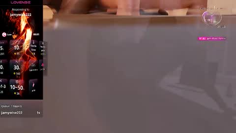 EllaX online show from 10.22.25