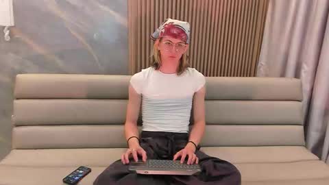 Lior evan online show from 11.21.25