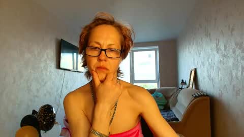 Liora Weiss online show from 05.16.26