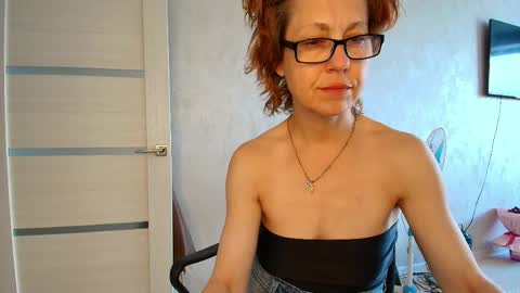 Liora Weiss online show from 06.02.26