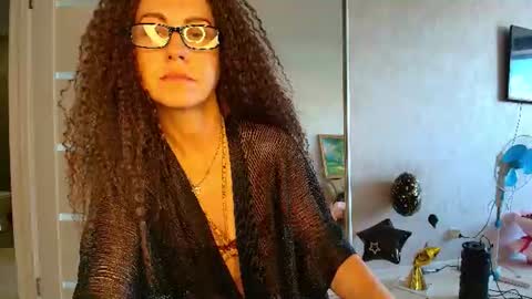 Snapshot of lioraweiss chatting on 06.16.26 Liora Weiss online show from 06.16.26