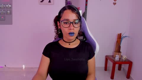 Snapshot of lips_sarasofia chatting on 12.29.24 lips_sarasofia online show from 12.29.24