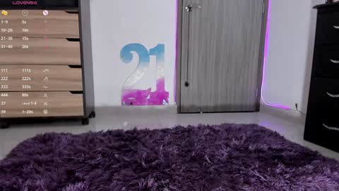 Snapshot of lips_sarasofia chatting on 02.09.25 lips_sarasofia online show from 02.09.25