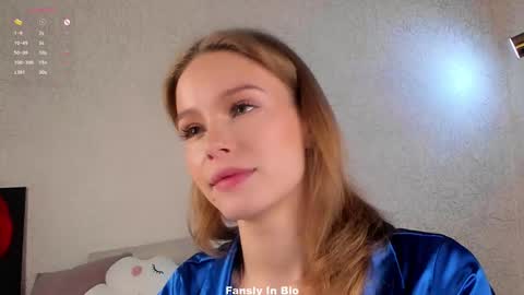 Lina online show from 12.21.25