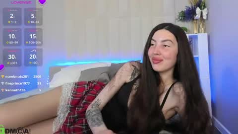 Lira revery online show from 04.17.26