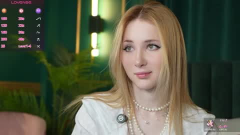 lira_yummy online show from 04.08.26