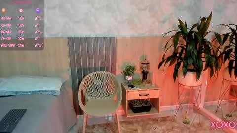 Snapshot of liriasweetie chatting on 04.14.26 liria online show from 04.14.26