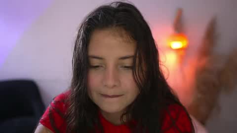 Lily see u on december 2 online show from 03.31.26