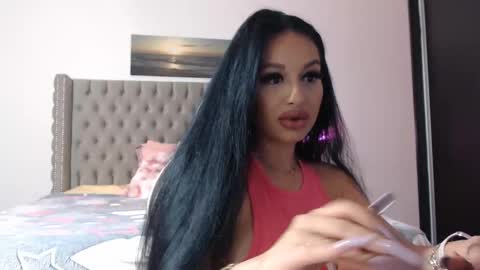 Snapshot of lisa104739 chatting on 11.02.25 Lisa online show from 11.02.25