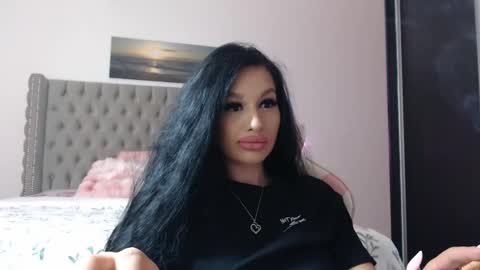 Snapshot of lisa104739 chatting on 12.14.25 Lisa online show from 12.14.25