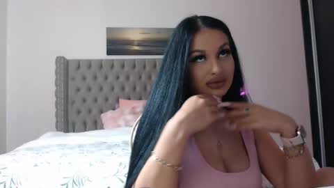 Snapshot of lisa104739 chatting on 12.17.25 Lisa online show from 12.17.25