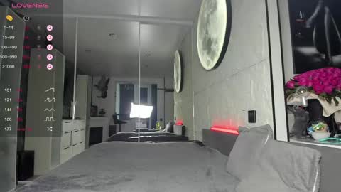 Lisa online show from 04.25.26