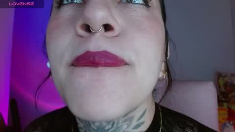 Lisa online show from 10.21.25