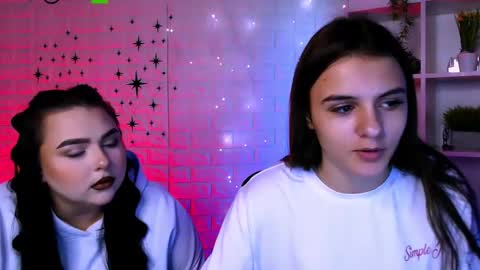 Snapshot of lisa_dark_ chatting on 11.04.25 Lisa online show from 11.04.25