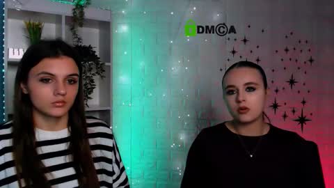 Snapshot of lisa_dark_ chatting on 11.05.25 Lisa online show from 11.05.25