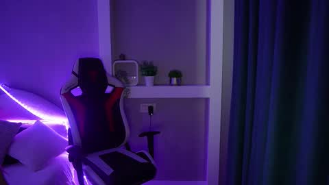 Snapshot of lisa_elfy chatting on 02.11.26 lisa_elfy online show from 02.11.26