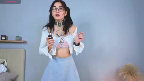 Snapshot of lisa_juicy chatting on 09.21.25 Liza online show from 09.21.25