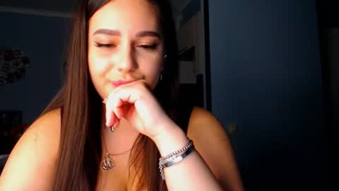 Snapshot of lisa_lady_golden chatting on 09.24.25 lisa_lady_golden online show from 09.24.25