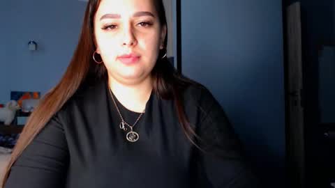 Snapshot of lisa_lady_golden chatting on 10.14.25 lisa_lady_golden online show from 10.14.25