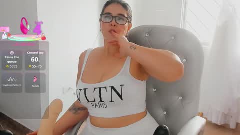 Lisa online show from 12.19.25