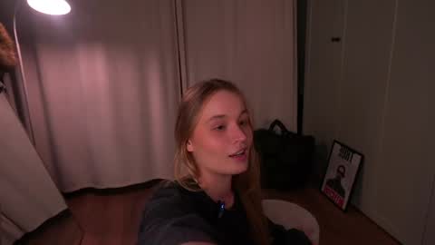 Elisabeth or Lisa online show from 03.29.26