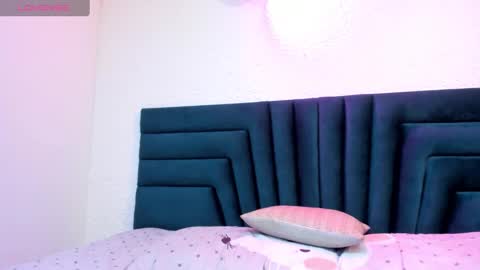 lisa white  online show from 01.06.25