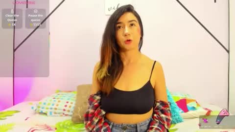 lisa white  online show from 11.22.25