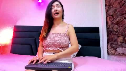 lisa white  online show from 03.21.26