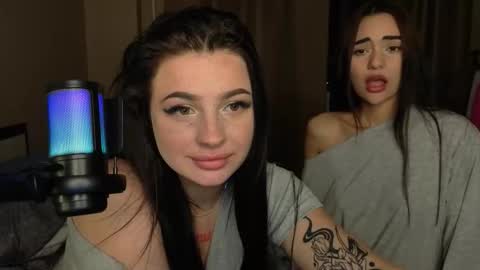 Lisa and Den online show from 09.17.25