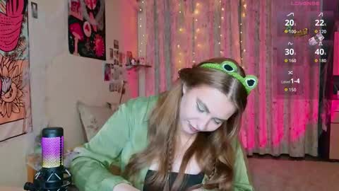 LisaCase online show from 10.13.25