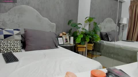 Snapshot of lisacroft chatting on 02.09.26 lisacroft online show from 02.09.26