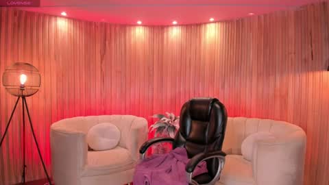 LISA MONROE online show from 02.03.25