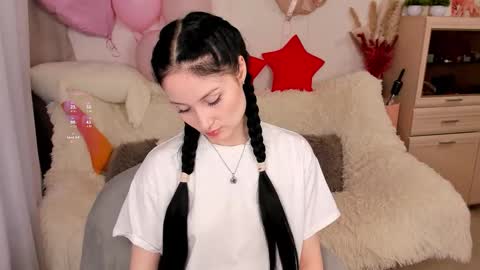 Lisa Moore online show from 02.13.26