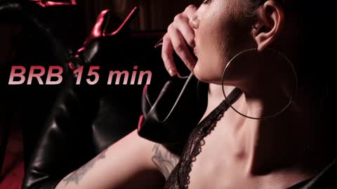 Lisa Moore online show from 03.23.26