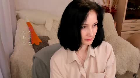 Lisa Moore online show from 06.08.26