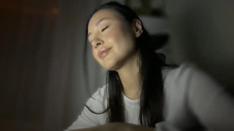 lisandriaa online show from 04.15.26