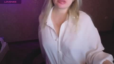 Anna online show from 04.07.26