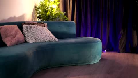 LisetteLuxe online show from 06.01.26