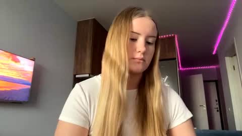 Snapshot of lisi_kiss_ chatting on 06.06.26 Aurora online show from 06.06.26